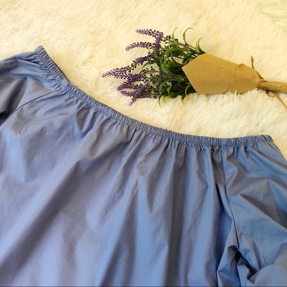 Forever 21 off the shoulder top with ruching - Picture 3 of 4